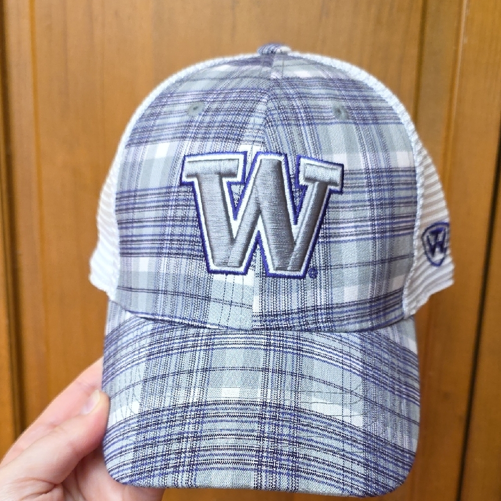 University of Washington Huskies Trucker Baseball Hat Purle White Plaid One Fit